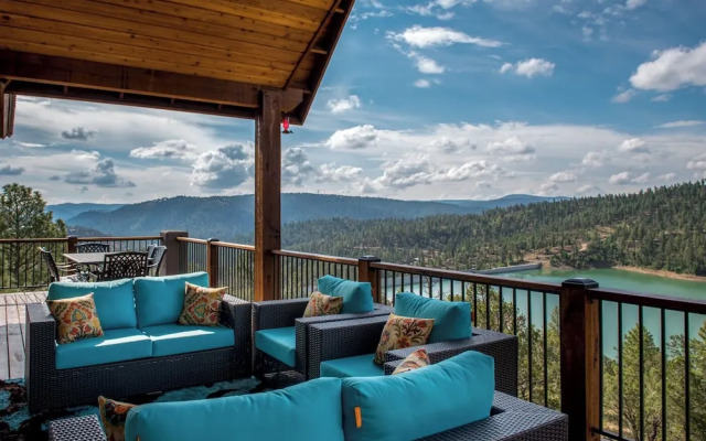 Grindstone Lake Lodge