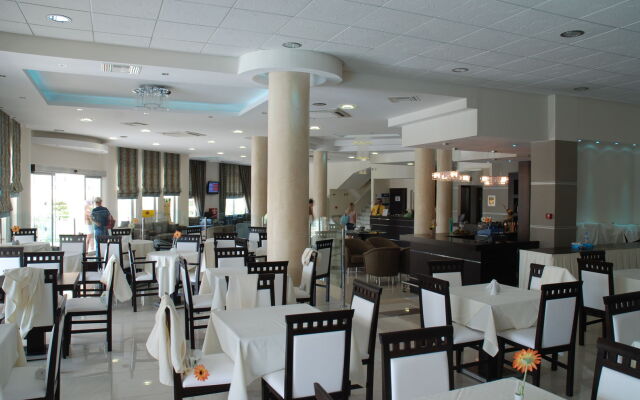 Letsos Hotel