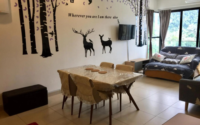 12pax Golden Shine Homestay @Midhills Genting