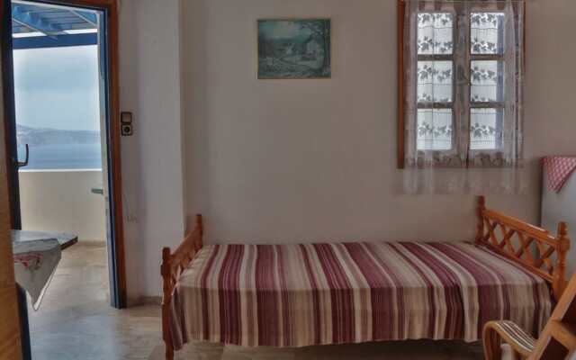 Stelios Rooms