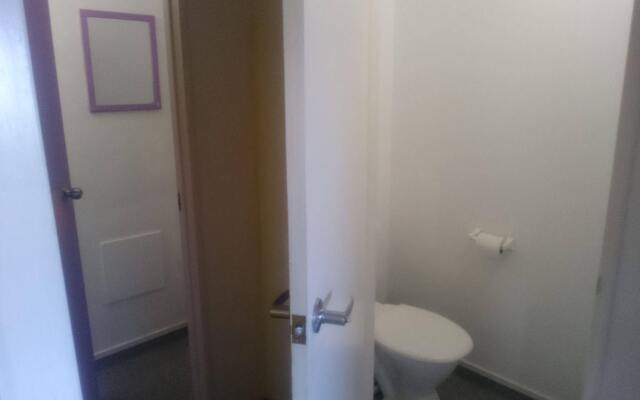 Microtel Lodge Hamilton