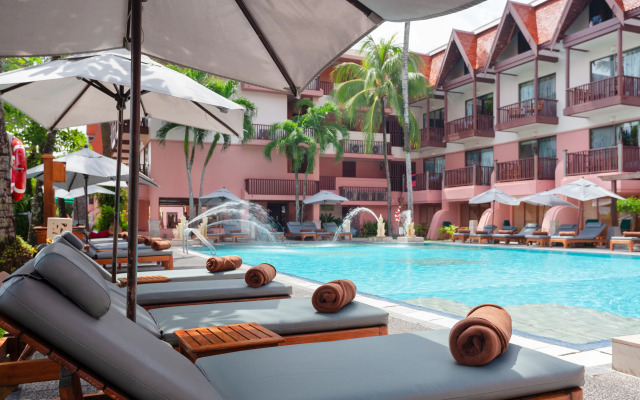 Seaview Patong Hotel