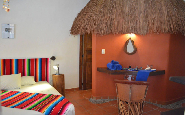 Lo Nuestro Petit Hotel