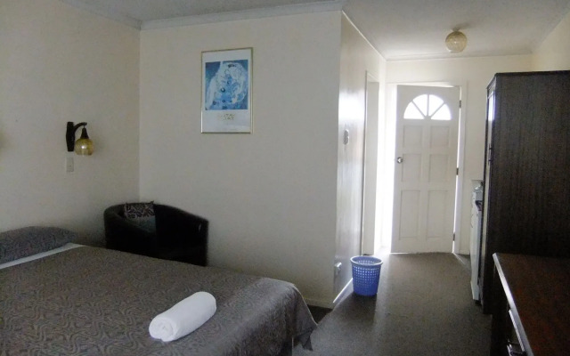 Abbeycourt Motel