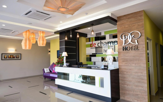 De Champs Hotel
