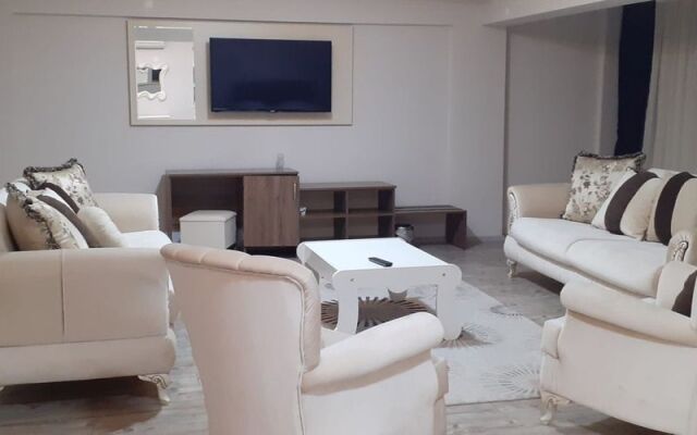 Sivaslı Yalım Garden Park Otel