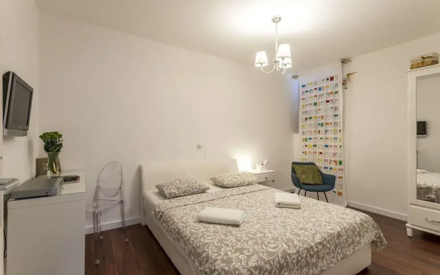 Hola Apartment
