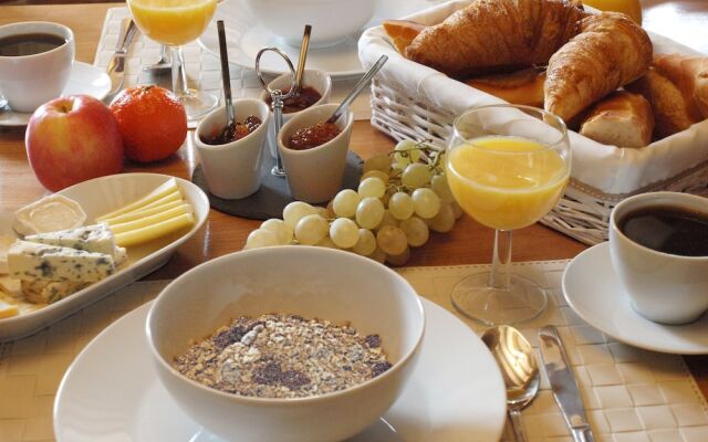 Normandy Getaways at Mis Harand