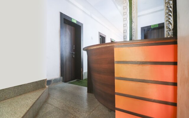 OYO Flagship 18658 Hotel Royal Green