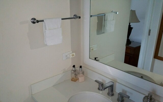 Fern Court Apartment With Oceanic View