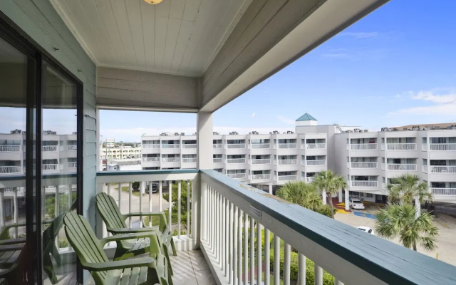 Casa del Mar 375 by RedAwning