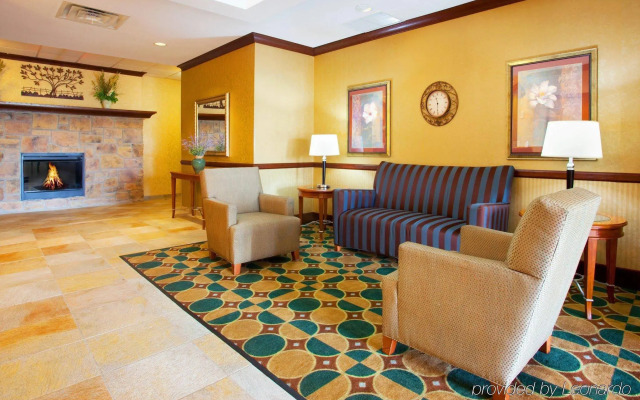Holiday Inn Express & Suites Morris by IHG