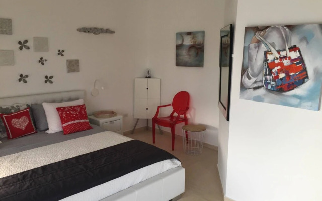 New Fantastic Apartment near Palm Beach