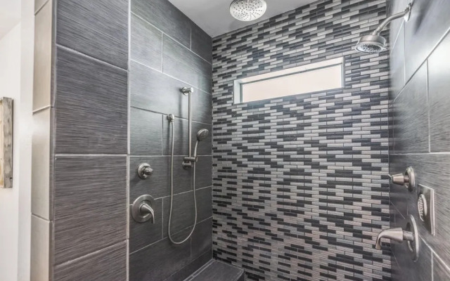 Ocean Views Optional Golf Cart Sleeps 14