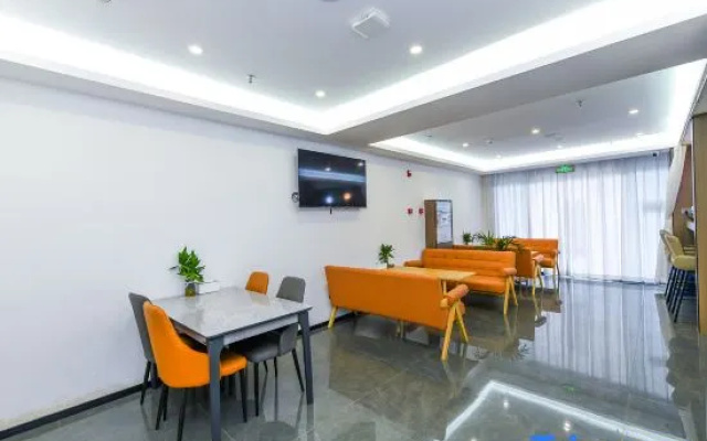 Yunan 318 Hotel (Chengdu East Railway Station West Square Tazishan Park Subway Station) – Business – Chengdu