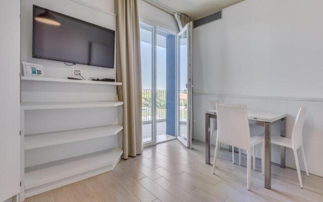 Apartaments Suites Ambassador