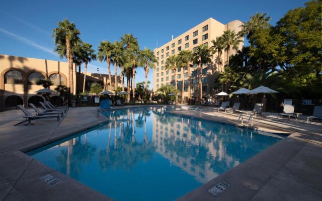 DoubleTree by Hilton Tucson - Reid Park