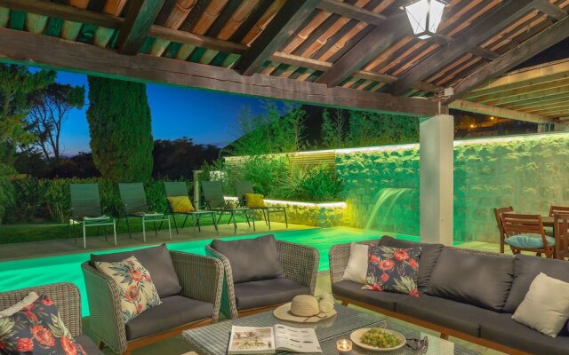 Hedera Estate, Villa Hedera