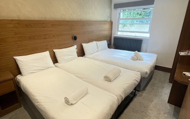 The Chapter - Leisure Inn Hotel