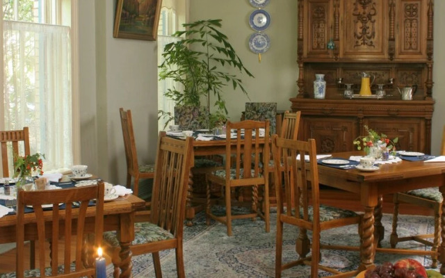 Noble Inns