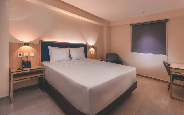 Lyz Business Hotel Piura