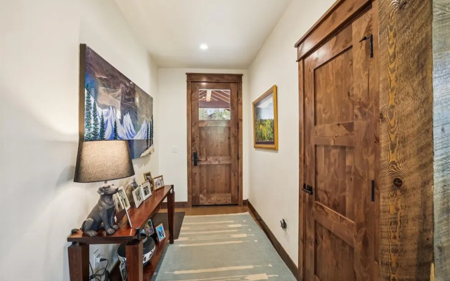 Breck Mountain Getaway 4 Bedroom Home