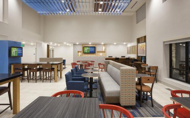 Holiday Inn Express & Suites Minneapolis – West End by IHG