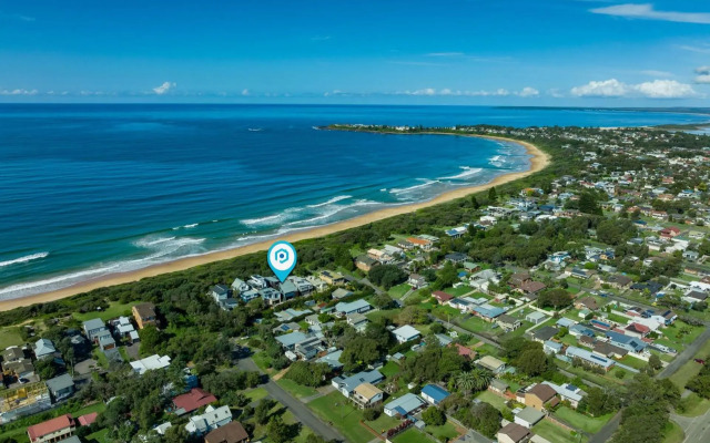 Illaroo I Absolute Waterfront with Spa