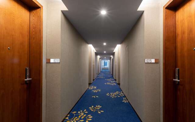 Ramada Encore by Wyndham Wuhan Caidian