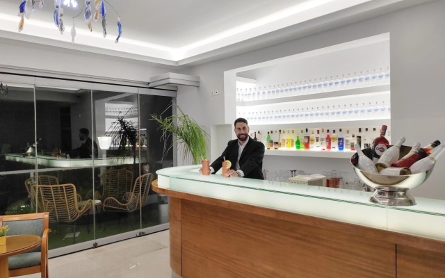 Parthenon Hotel