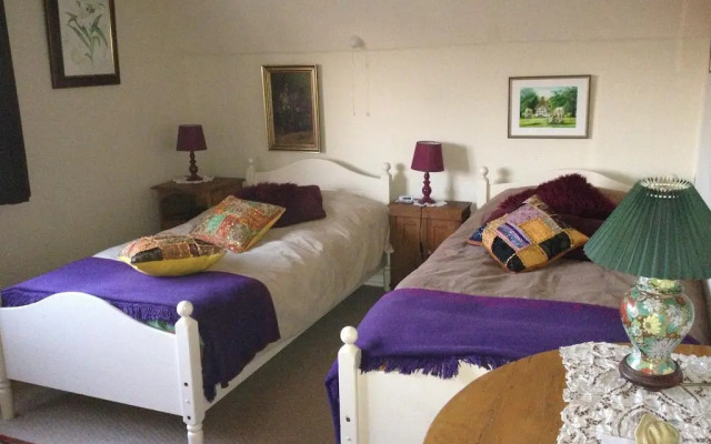 Avebury Life B&B