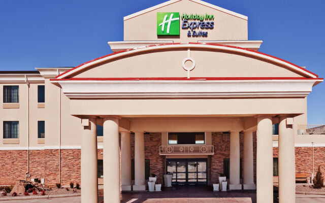 Holiday Inn Express Hotel & Suites Clovis by IHG