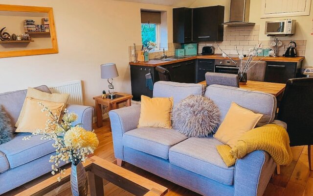 Erw Glas Glamping and Camping