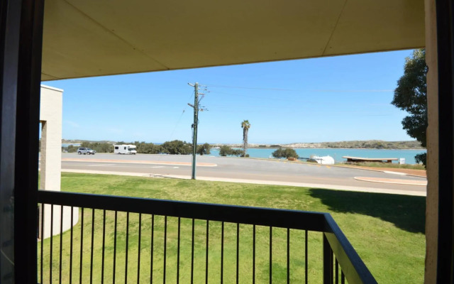 Riverview Holiday Apartment 15 - Kalbarri, WA