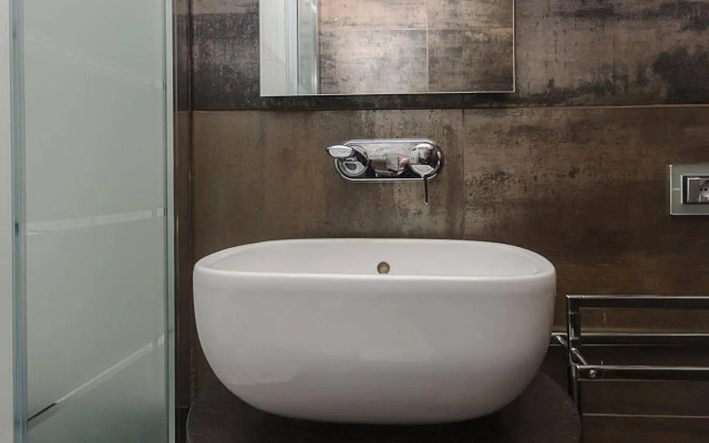 A14 Business Suites