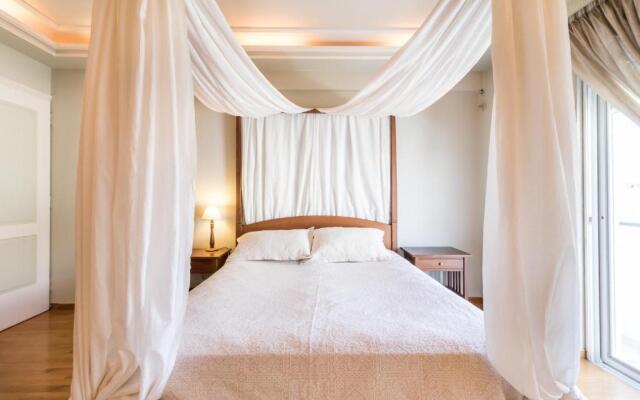 4 bdr Villa with Private Pool in Glyfada