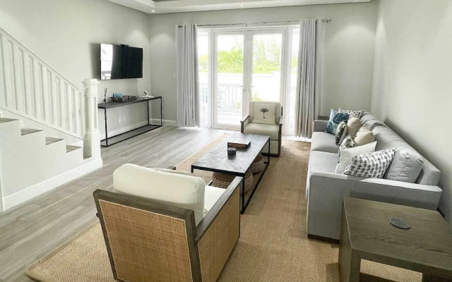 Palm Cay Beach Club & Marina
