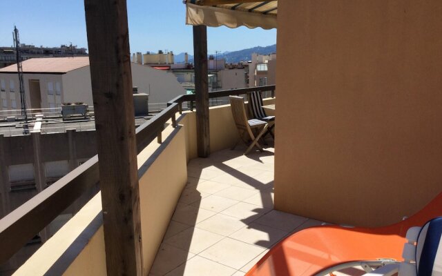 Apartment With 2 Bedrooms in Antibes, With Wonderful sea View and Terr