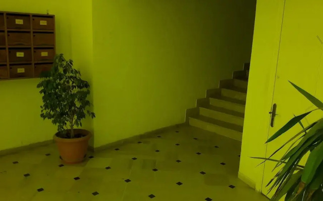 Spacious Very Modern Apartment Richly Furnished