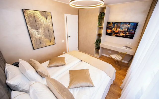 Sakura - One Bedroom Apartment - Next to Victoria Avenue and Cismigiu Park