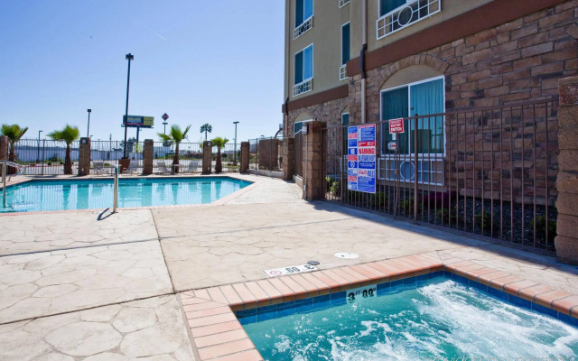 Holiday Inn Express Hotel & Suites Fresno South by IHG