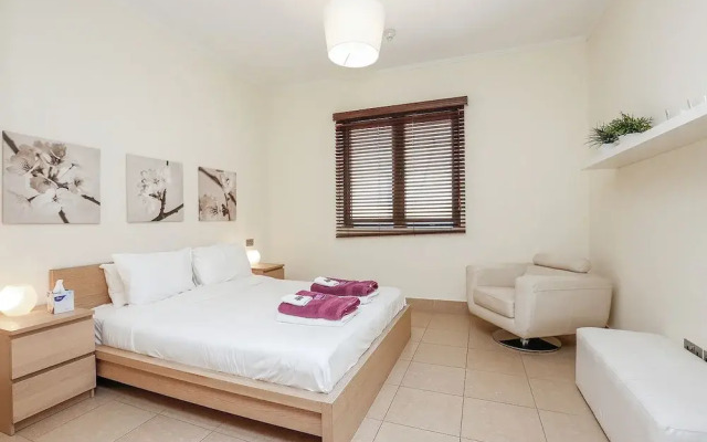 Kennedy Towers - Miska 3