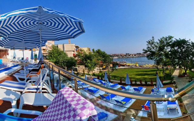 Villa List Hotel