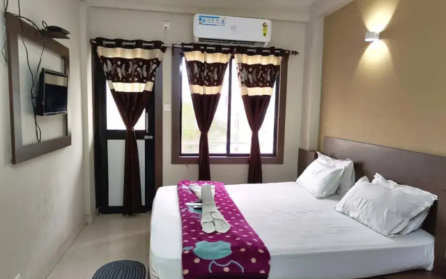 Hotel UK Palace Puri by Goroomgo