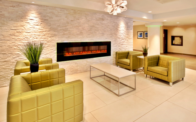 Crowne Plaza Kitchener-Waterloo by IHG