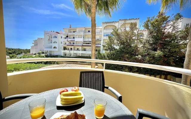 Albufeira Marina SOL With Pool by Homing