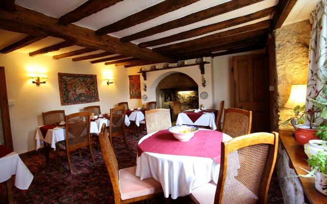 Collaven Manor Hotel