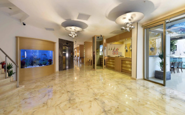 Aurasia Design Hotel