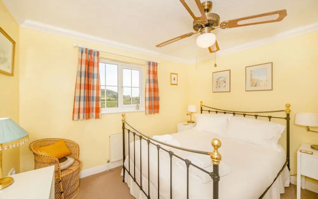 West Bay Holiday Home