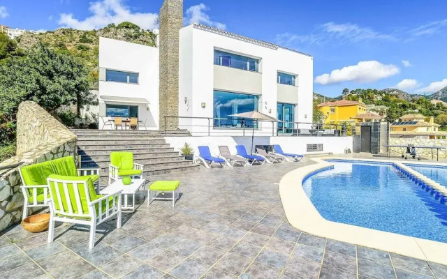 Villa Holivista